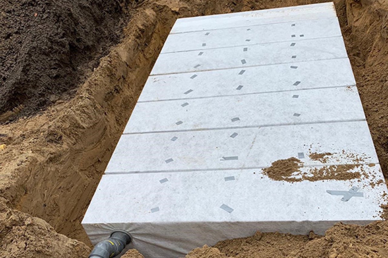 Gerrit, Arnhem: Prefab kratten in de sleuf